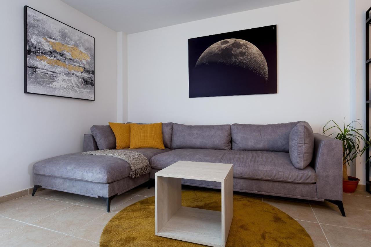 Nido 550 Garbi Apartment Roses Bagian luar foto