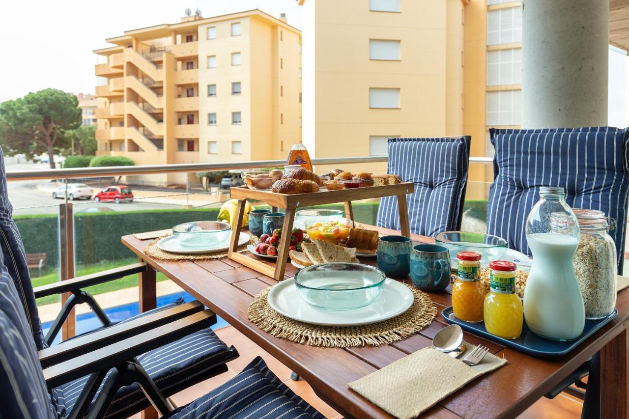 Nido 550 Garbi Apartment Roses Bagian luar foto
